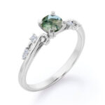 When classic meets natural: 14K white gold and moss agate are new choices for wedding engagements